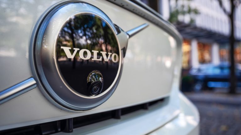 Breaking: Sweden’s Volvo Cars on track for best trading day ever as profit tops expectations
