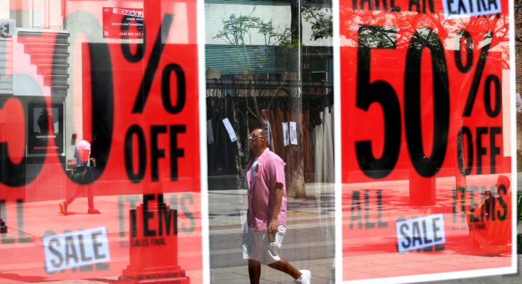 Breaking: Consumers feeling 'discount burnout' ahead of Black Friday, Cyber Monday, survey finds