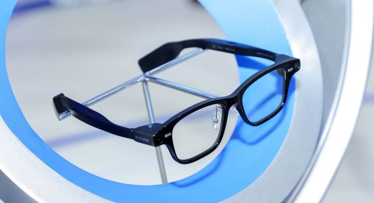 Breaking: Alibaba prices AI glasses at $660 to rival Meta and launches ChatGPT challenger