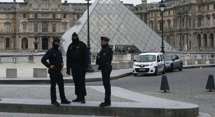 What to Know About the Shocking Louvre Jewelry Heist – Trends