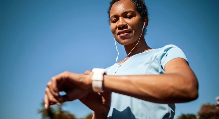 This Fitness Tech Stock Has Crushed Apple's 2025 Gains -- 1 Reason Why - atlantisthemes