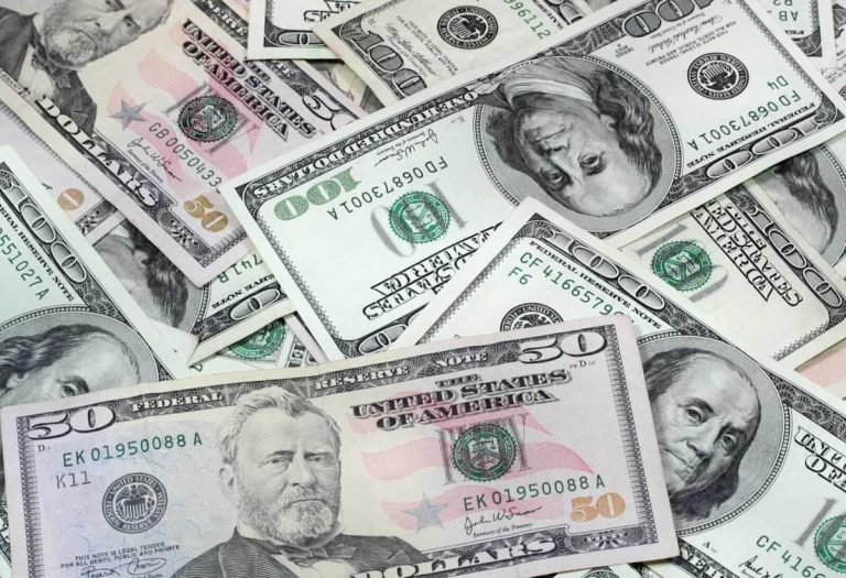 Dollar Slightly Higher as US Banking Concerns and Trade Tensions Recede - atlantisthemes