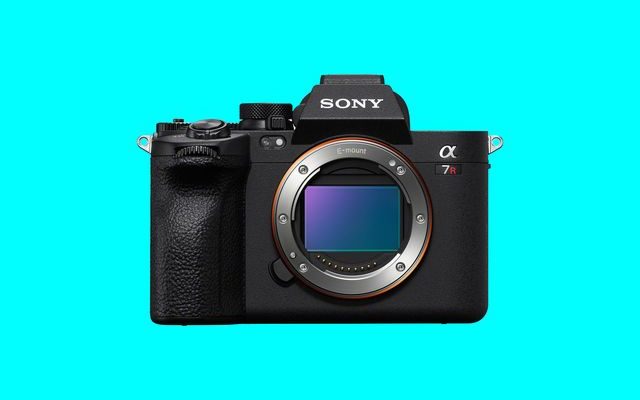 Our Favorite High Resolution Mirrorless Camera Is $900 Off Right Now – Trends