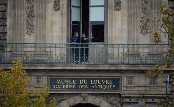Jewelry heist at the Louvre is latest problem to beset France’s most famous museum | CNN