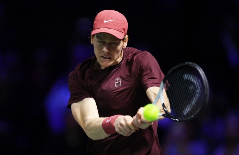 Jannik Sinner in action.