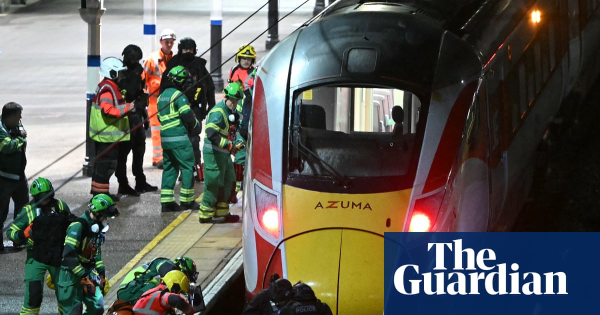 atlantisthemes - Nine people suffering life-threatening injuries after train stabbing in Cambridgeshire, police say