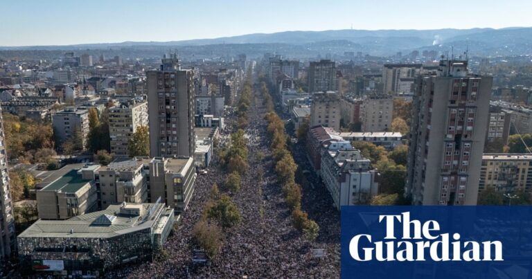 atlantisthemes - Huge crowds gather on first anniversary of Serbian train station disaster