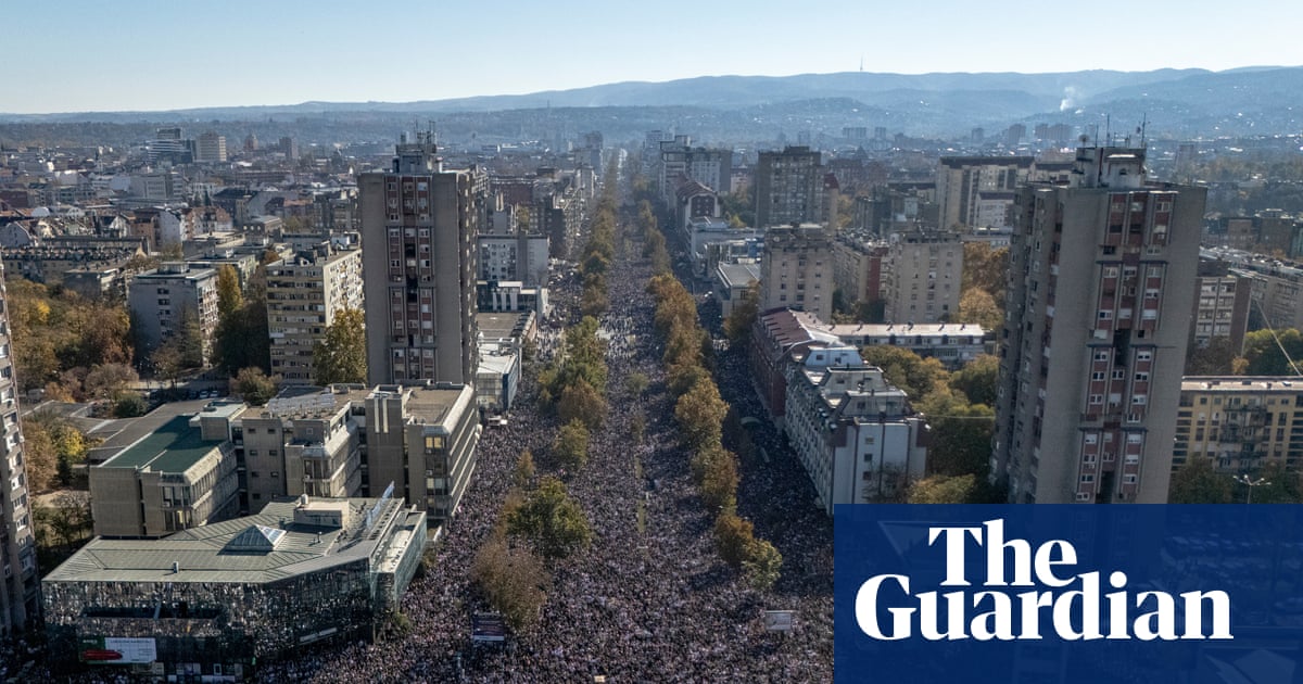 atlantisthemes - Huge crowds gather on first anniversary of Serbian train station disaster
