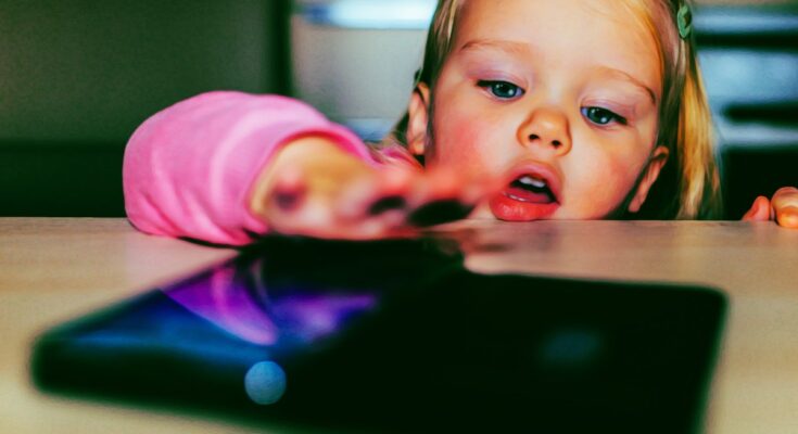 atlantisthemes - New Law Would Prevent Minors From Using AI Chatbots