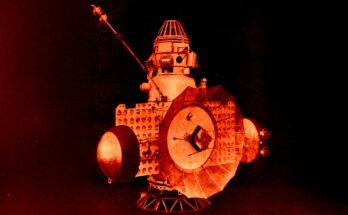 atlantisthemes - Object Spotted Near Earth May Be Ancient Spacecraft